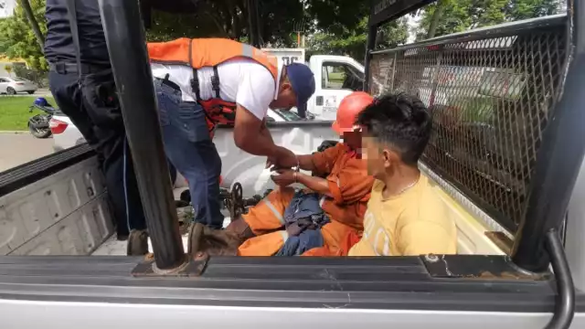 Los dos hombres argumentaron que pensaron que las bombas de agua eran chatarra