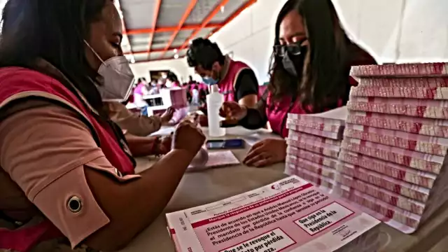 Este 10 de abril se llevará a cabo la Revocación de Mandato y será el propio domingo cuando se empiecen a emitir los primeros resultados. Foto: Cuartoscuro