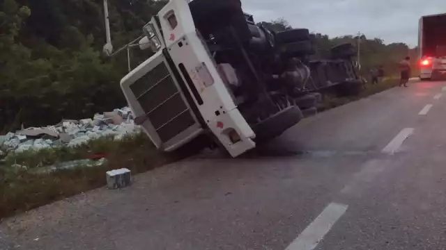 En el accidente solo se reportaron daños materiales