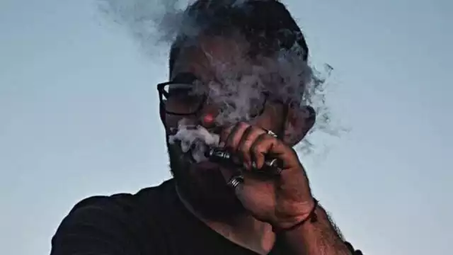 La venta de los vappers está prohibida, pero los jóvenes de Yucatán los compran