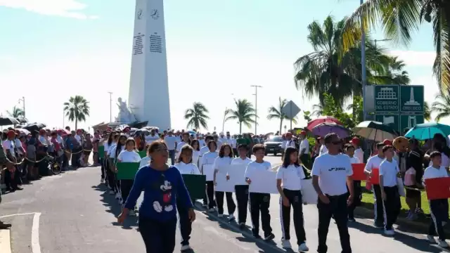 Chetumal conmemora el 115 Aniversario de la Revolución Mexicana