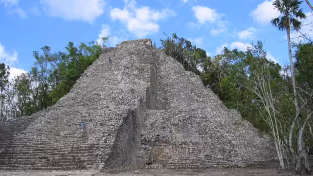 Cercas de 12 sitios mayas se podrán conocer con el Tren Maya