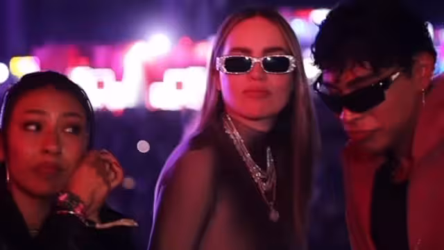 La intérprete de Sapito compartió la noche con varios influencers