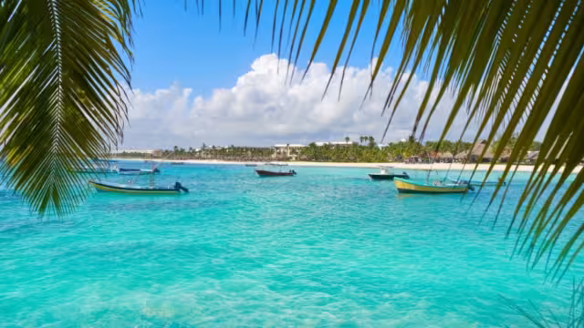 Detalló que la llegada de turistas a cuartos de hotel, de enero a junio de 2023, fue de 42 millones de turistas