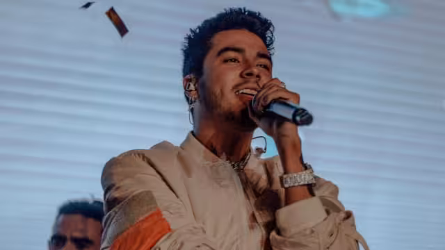 Se confirmó a Mario Bautista para el Carnaval de Playa del Carmen en vez de Black Eyed Peas