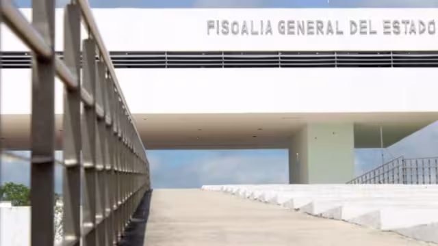 El Juez determinó que el encausado debe acudir a firmar periódicamente en el Centro Estatal de Medidas Cautelares