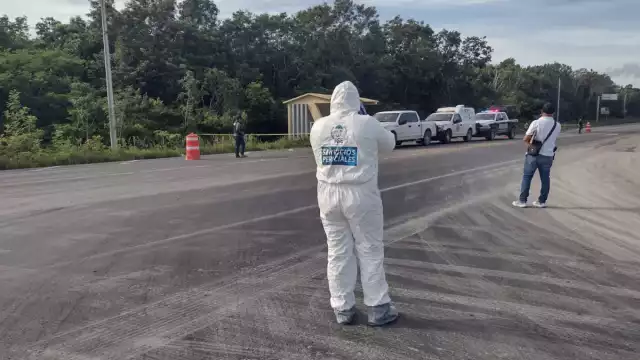 El hombre tenía la cara envuelta en cinta canela