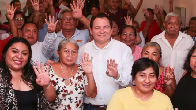 Huacho Díaz Mena agradeció las muestras de apoyo y reafirmó su compromiso de defender la 4T