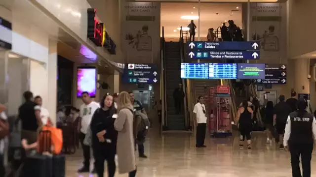 Continúa buena afluencia de turistas en la terminal aérea