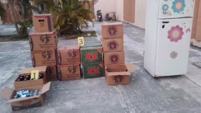 Los cateos se derivaron de denuncias anónimas en las que reportaron la venta ilícita de alcohol