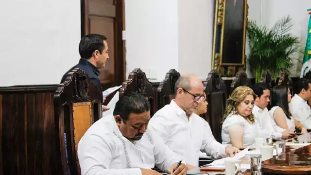 También comentó sobre el gran número de ejidatarios que se quedaron esperando el pago de sus tierras