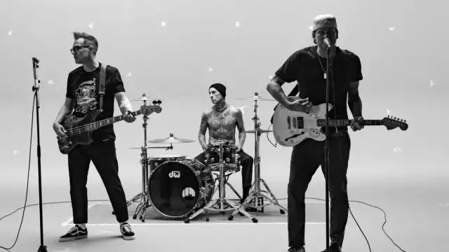 Travis Barker, Tom DeLonge y Mark Hoppus estarán hoy en el Palacio de los Deportes
