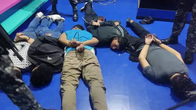 Hasta el momento se desconoce si hay personas heridas del staff