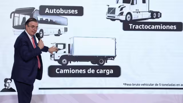 Marcelo Ebrard Casaubón, secretario de Economía