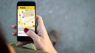 CDMX rechaza alianza Uber-taxis: Semovi advierte multas de hasta 45 mil pesos