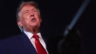 Donald Trump asegura que EU tiene el “control total” del Estrecho de Ormuz y lanza advertencia a Irán