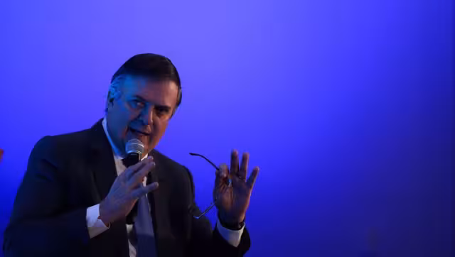 Marcelo Ebrard Casaubón, secretario de Economía