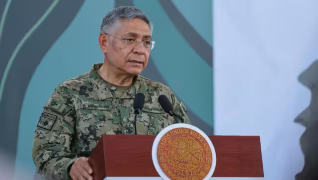 Raymundo Pedro Morales, secretario de Marina