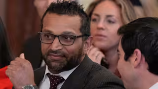 Director del FBI celebra traslado de 37 líderes criminales desde México y atribuye el golpe al liderazgo de Trump