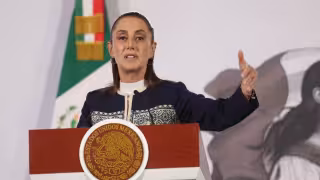 Presidenta Sheinbaum aclara aterrizaje de avión militar de EU en Toluca: no transportaba tropas ni requería aval del Senado