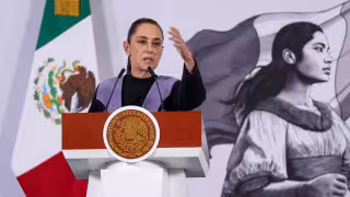 Presidenta Sheinbaum explica alza de inflación y acuerda frenar precio del diésel para contener impacto