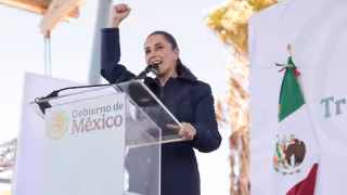 Claudia Sheinbaum entrega Beca Rita Cetina en Tijuana durante gira por Baja California: EN VIVO