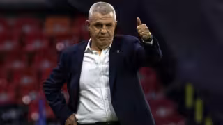 Javier Aguirre es candidato para dirigir al Valencia de LaLiga