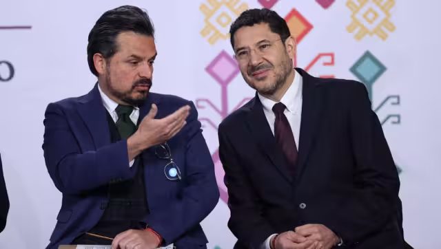 Zoé Robledo, director del IMSS y Martí Batres, director del ISSSTE