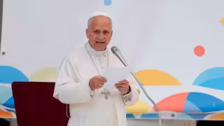 Papa León XIV llama a frenar el uso de la religión con fines políticos y militares