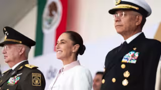 Presidenta de México encabeza la ceremonia por el 111 Aniversario de la Fuerza Aérea Mexicana en el AIFA: EN VIVO