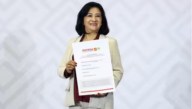 La senadora con licencia Beatriz Robles se registró como Aspirante a la Coordinación Estatal en Defensa de la Transformación y Soberanía Nacional por Querétaro