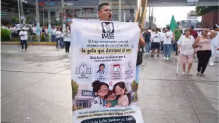 Sheinbaum Pardo anuncia plan integral para trabajadores del IMSS: analiza aumento salarial y regularización de plazas