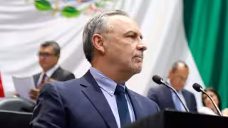 Morena propone eliminar el fuero de legisladores y gobernadores con reforma constitucional