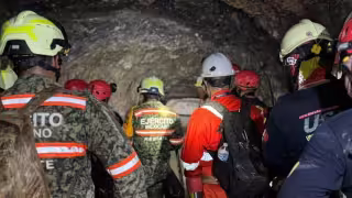 Rescate en mina Santa Fe sigue activo: reducen nivel del agua para salvar a mineros atrapados en Sinaloa