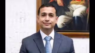 Delcy Rodríguez nombra a Johann Álvarez como encargado de negocios de Venezuela en Estados Unidos