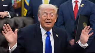 Donald Trump anuncia aranceles del 25% a autos de la Unión Europea: presiona para que produzcan en EU
