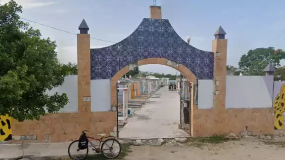 El cementerio de Tixkokob habría sido usado para un ritual El cementerio de Tixkokob habría sido usado para un ritual