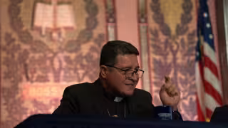 De migrante indocumentado a obispo en EU: la historia de Evelio Menjívar, nombrado por el Papa León XIV