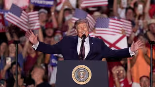 Trump promete cheques de 5 mil dólares si los republicanos ganan las elecciones de noviembre