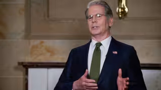 Trump volverá a subir aranceles globales: Tesoro de Estados Unidos confirma aumento al 15% en los próximos días