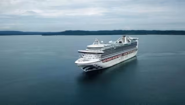 El brote obligó a reforzar los protocolos sanitarios dentro del crucero para reducir el riesgo de contagio entre pasajeros y tripulación