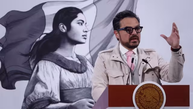 Zoé Robledo, director del IMSS