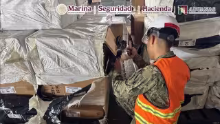Aseguran más de 8 millones de cigarros apócrifos en aduana de Lázaro Cárdenas