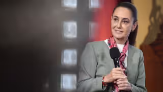 Incendio en Dos Bocas: Claudia Sheinbaum revela posible causa y descarta daños graves en la refinería