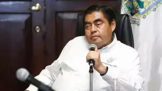 Miguel Barbosa se vio envuelto en escándalos y polémica durante su Gobierno en Puebla