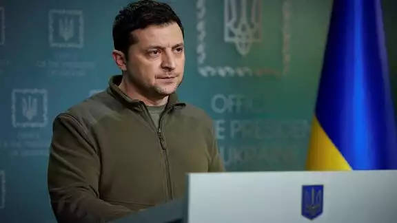 Zelenski insiste en que Rusia debe salir de Zaporiyia y dejar de bombardearla
Zelenski insiste en que Rusia debe salir de Zaporiyia y dejar de bombardearla