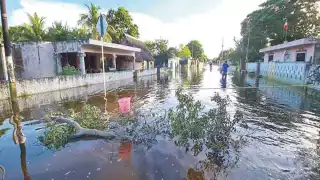 Las principales calles del municipio se encuentran bajo el agua. Foto: Ramón Reyna Fernández.