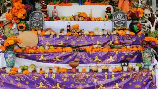 La tradición de colocar altares ya se realizaba  desde antes de la llegada de los españoles y la fe cristiana. Foto: Erick Marfil.