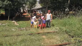 Walter Eduardo solicita que se le entregue una cantidad similar a la que invirtió en construir su casa, que le costó 11 años de trabajo. Fotos: Cuahtémoc Moreno.