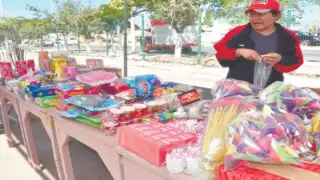 Durante fin de año, los vendedores logran obtener hasta 300 pesos por comprador.